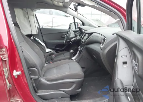 2019 Chevrolet Trax Lt from USA, damaged, VIN 3GNCJLSBXKL388202
